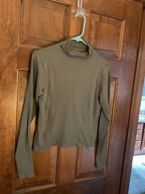 NWT Skims Soft Smoothing Seamless Turtleneck Army Green Size XL